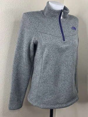 North Face Cresent Heathered Gray 1/4 Zip Women’s Sz M Pullover Purple Embroider thumbnail 1