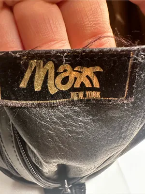 T419. Vintage Maxx New York Black Leather Bucket Bag thumbnail 6