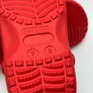 CROCS Women's Vibrant Red Sandals W‎ 9 / M 7 thumbnail 5