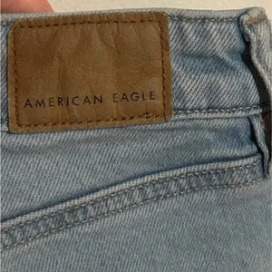 American Eagle Outfitters Distressed Shorts size 0 thumbnail 3