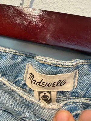 Madewell Light Wash Relaxed Women's Barrel jeans thumbnail 2