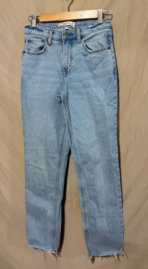 Abercrombie & fitch jeans thumbnail 1