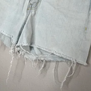 Quiksilver Womens Light Wash Cotton Frayed hem Denim Shorts Size 27 skater thumbnail 6