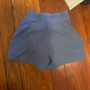 Lulu Lemon Shorts thumbnail 2
