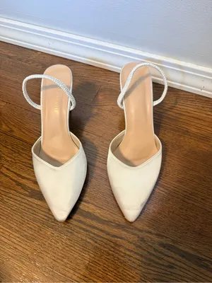 Eleanor Rose White Pointed thumbnail 3