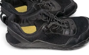 Black Athletic unisex Shoes size 42 US size 8 thumbnail 1
