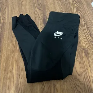 Nike Air Black Dri-Fit Cropped Leggings Size Medium thumbnail 1