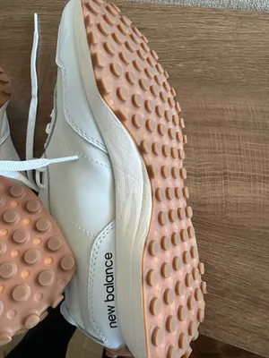 New Balance 327 Sneakers Women’s thumbnail 3