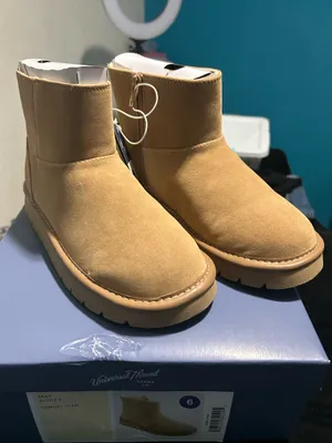 Universal Threads Boots size 6 thumbnail 1