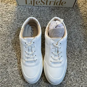 LifeStride white comfort sneakers thumbnail 5