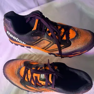 Reebok Black and Orange Sneakers thumbnail 4