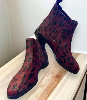 Vince Camuto Leopard Print Chelsea Boots Ankle Booties Burgundy‎ Black Animal Print thumbnail 1