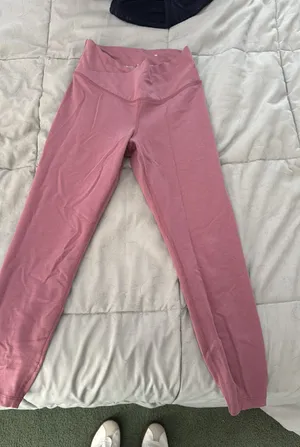 Old Navy Crossover Leggings thumbnail 1