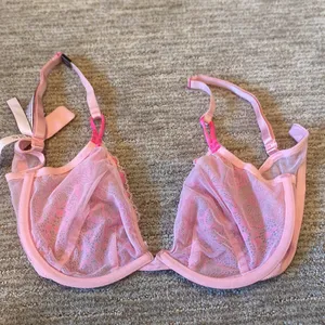 Victoria's Secret bra thumbnail 2