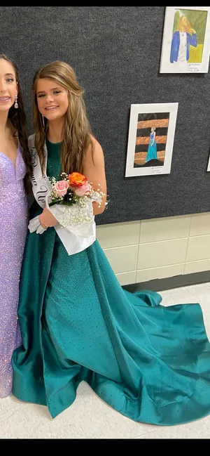 Sherri Hill Prom Dress thumbnail 3