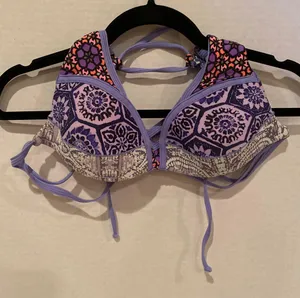 NWOT!  Bikini Top thumbnail 1