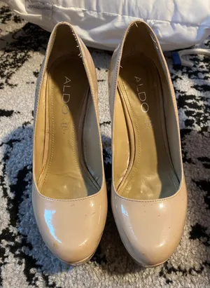 Tan Size 6 thumbnail 2