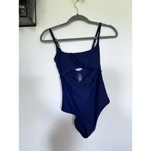 NWT Quince Deep Navy Blue Italian Cut Out One-Piece Swimsuit Sz Small thumbnail 3
