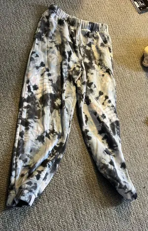 Hollister Sweatpants thumbnail 1