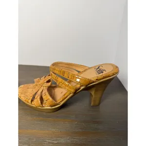 Söfft Cork Leather Strappy Heeled Sandals Tan Natural Boho Size 7M thumbnail 2