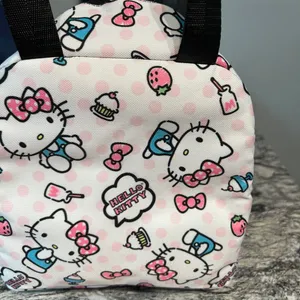 Hello Kitty Pink and White lunch bag NWOT thumbnail 8