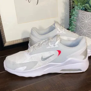 Nike Air Max Athletic Sneakers Bolt White Metallic Platinum Size 9 thumbnail 8