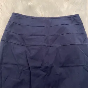 Zara‎ Basic Women's Size Medium Pencil Skirt Navy Blue Chino Exposed Gold Zipper thumbnail 3