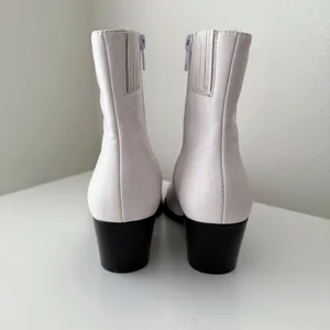 Jeffrey Campbell White Landyn 2 Western Bootie with Front Silver Zip 7.5 thumbnail 14