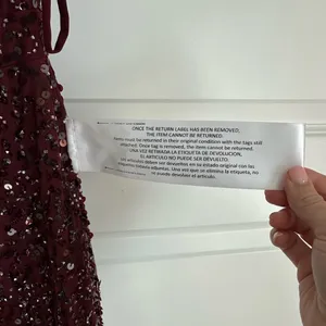 Mac Duggal Sequin V Neck Flutter Cap Sleeve Trumpet Dress Garnet‎ NWT thumbnail 6