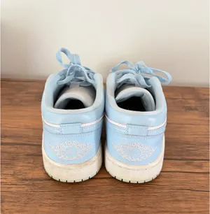 Nike Air Jordan 1 Low thumbnail 3