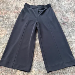 Lululemon Softstreme High-Rise Culotte black size 10 W6BPUS‎ thumbnail 1