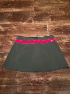 Adidas Climate Black and Pink Athletic Mini Skort Size Medium thumbnail 2