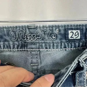 Miss Me Jeans Mid Rise Bootcut Embellished Back Pockets Cropped Womens Sz 29‎ thumbnail 8