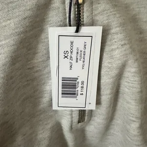 NWT WeWoreWhat Light Gray Zip-Up crop hoodie and Joggers Set XS thumbnail 11