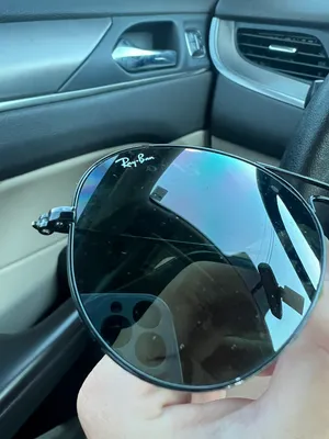 Ray-Ban Sunglasses thumbnail 4