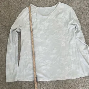 Spanx Sz L Swim Shirt Top Rash Guard UPF 50 Gray Camo Crew Neck Long Sleeve thumbnail 8