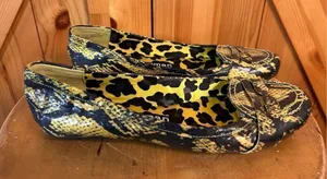 LIBBY EDELMAN Snake Print Flats Loafers Womens Shoes Sz 8M thumbnail 1
