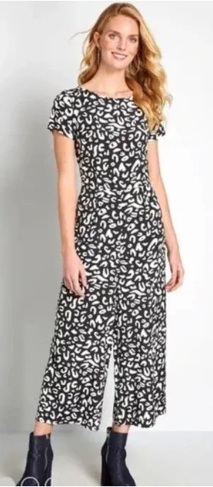 Modcloth Jumpsuit Cropped Bold Nation Snow Leopard Animal Print Black White 4 thumbnail 1
