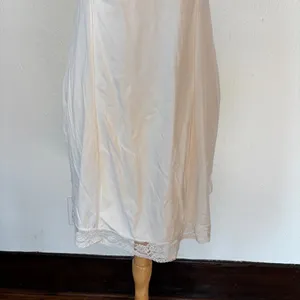 Vintage 50s 60s White Lace Slip thumbnail 3