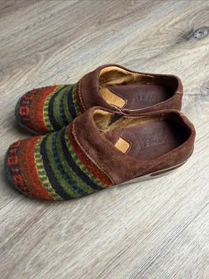 Born Handcrafted Wool Blanket Leather Slip On Boho Southwestern Clogs Size 7.5 thumbnail 3