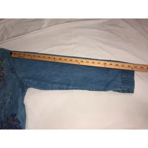Vintage Embroidered Denim Shacket Shirt Jacket Beaded Floral Artwear Boho Size M thumbnail 8
