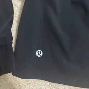 Lululemon Black Quarterzip thumbnail 4
