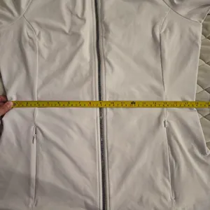 Alo yoga jacket thumbnail 9