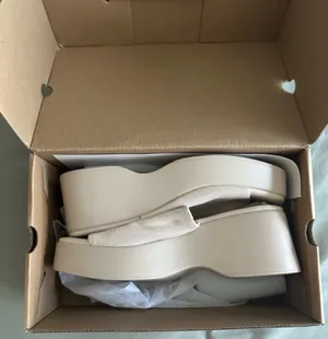 Amazon Beige Wedge Platform Slides thumbnail 3