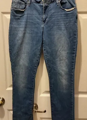 Levi's High Rise Blue Jeans for Women thumbnail 1