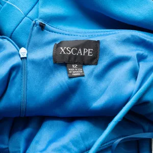XSCAPE - Halter Neck Scuba Crepe Gown‎ thumbnail 4