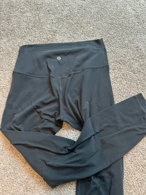 Lululemon Gray Align Leggings thumbnail 2