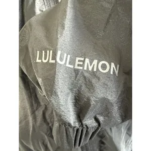 Lululemon With The Breeze Black‎ Nylon Full Zip Windbreaker Jacket Size 10 thumbnail 4