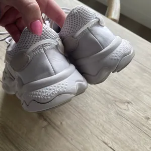 Ozweego Womens Shoes Sneakers thumbnail 2