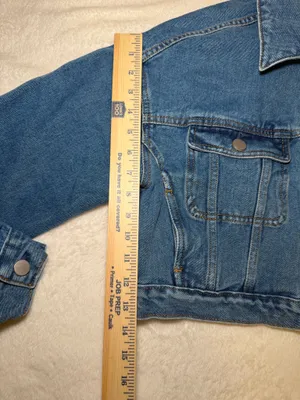 ASOS Women’s Blue Cropped Denim Jacket Fall Button Front Pockets US 4 UK 8 thumbnail 6